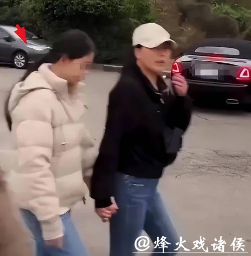 汪小菲独自前往曼谷为三胎祈福!马筱梅已回台北待产,大S的孩子跟奶奶住 汪小菲独自前往曼谷为三胎祈福!马筱梅已回台北待产,大S的孩子跟奶奶住